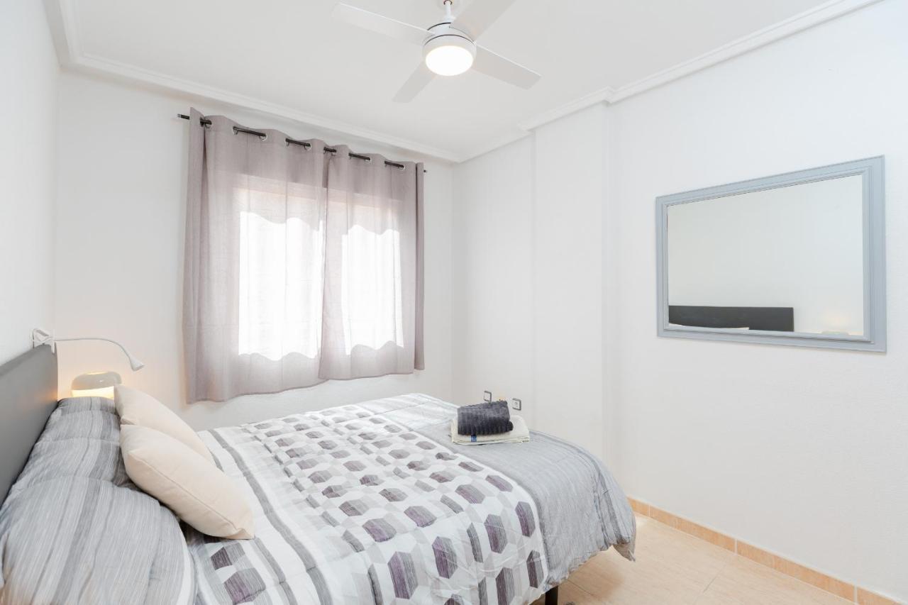 Appartamento Petite Charming By Fidalsa Torrevieja Esterno foto